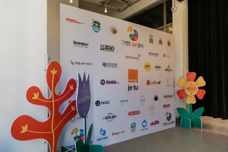 Detský deň v Bratislave - Informačná stena a partneri festivalu Svet deťom