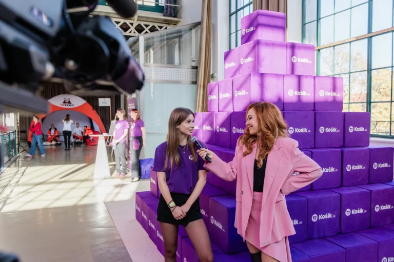 Detský deň v Bratislave - Vera Wisterová počas rozhovoru so zástupcom Košík.sk na festivale Svet deťom